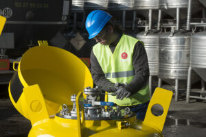 Container small portable tanks - eurotainer