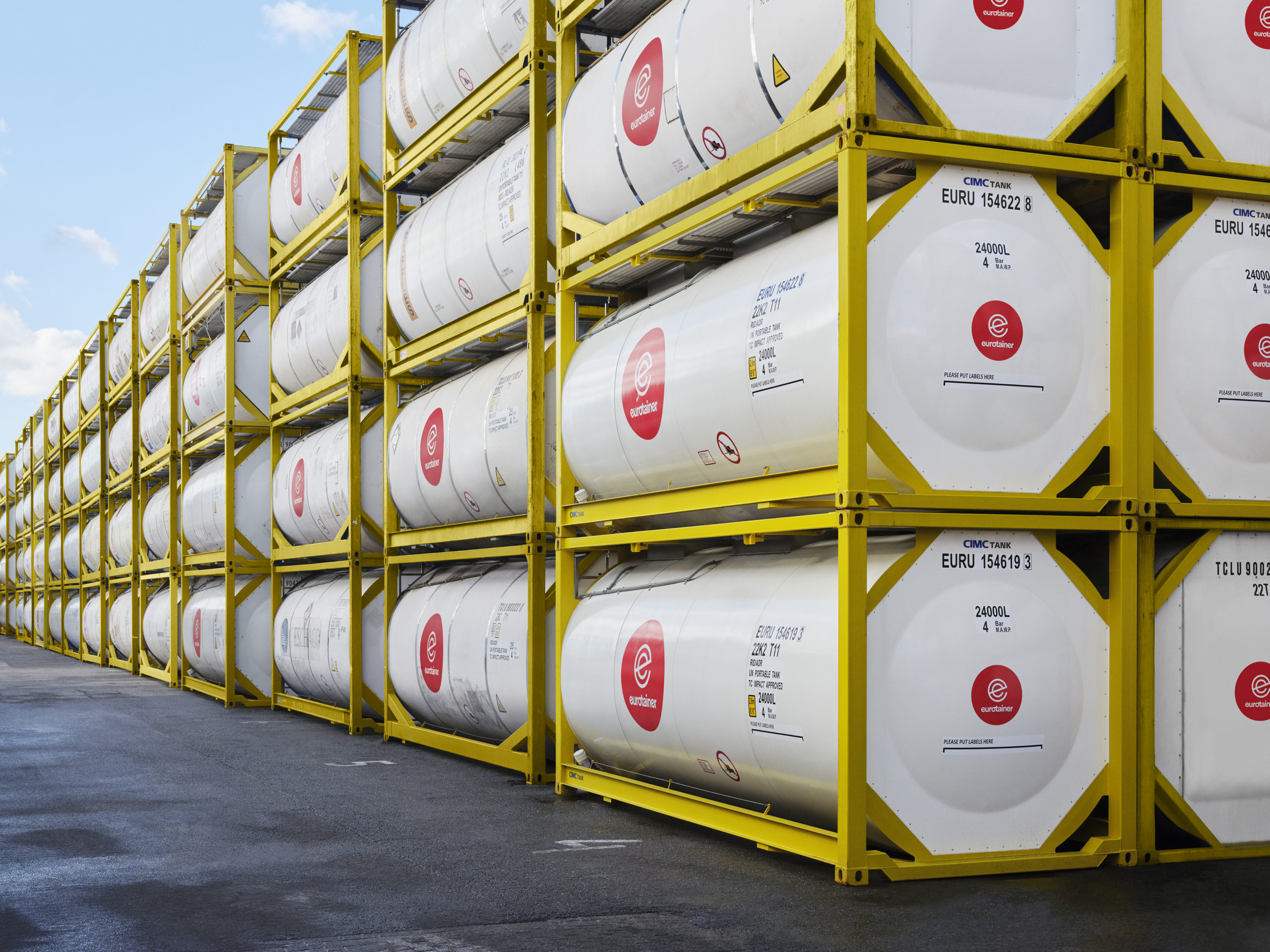 eurotainer liquid tanks stacked