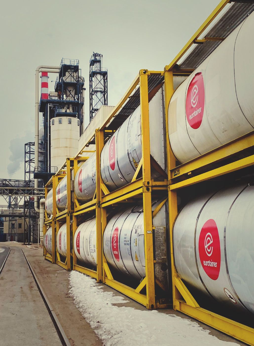 tanks stacked at plant - eurotainer