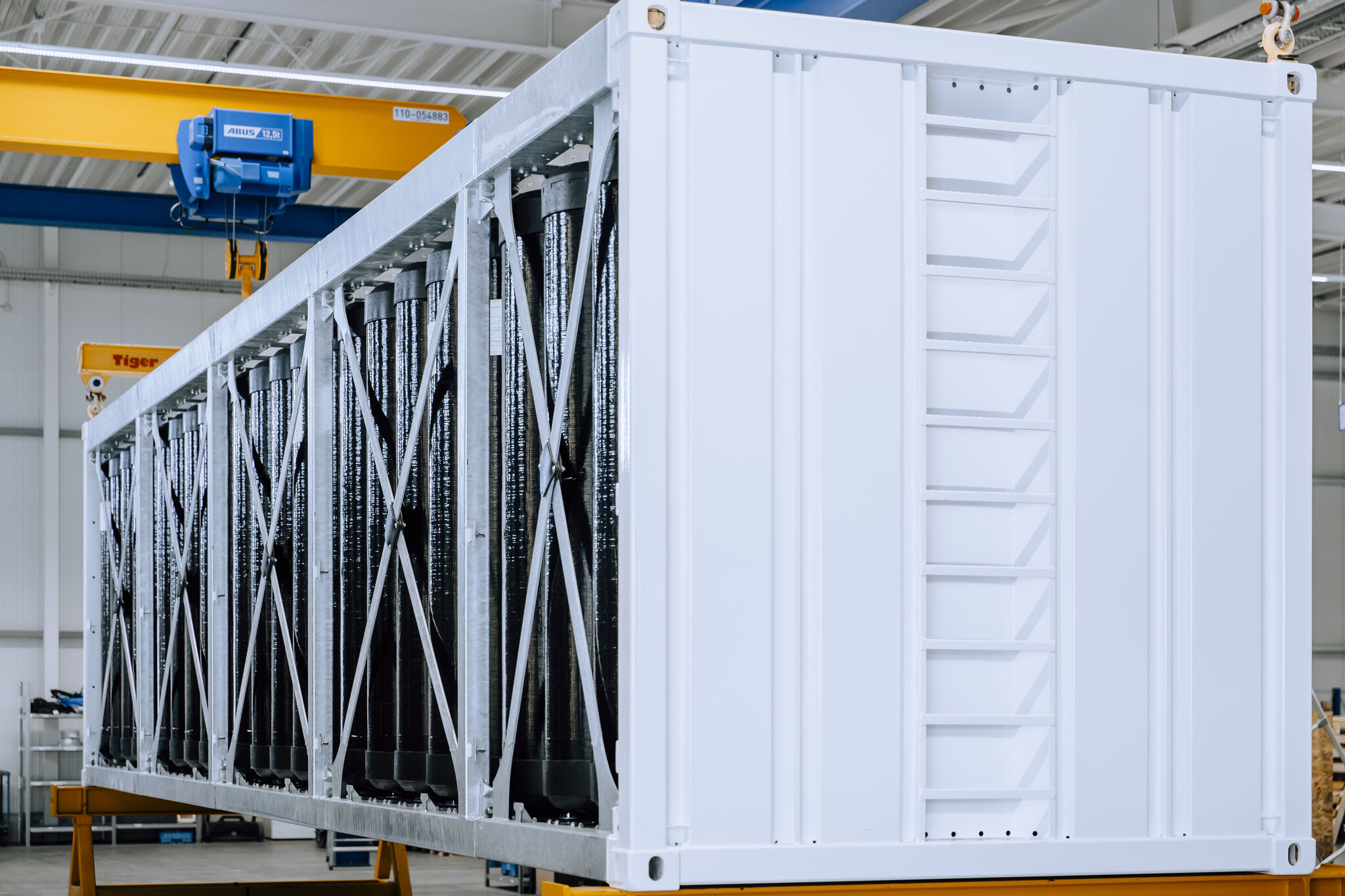 MEGC HYDROGEN TANK CONTAINER with cylinders eurotainer